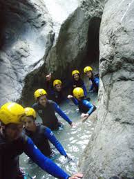 Descenso de barrancos despedidas en Vitoria