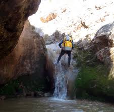 Descenso de barrancos despedidas en Vitoria